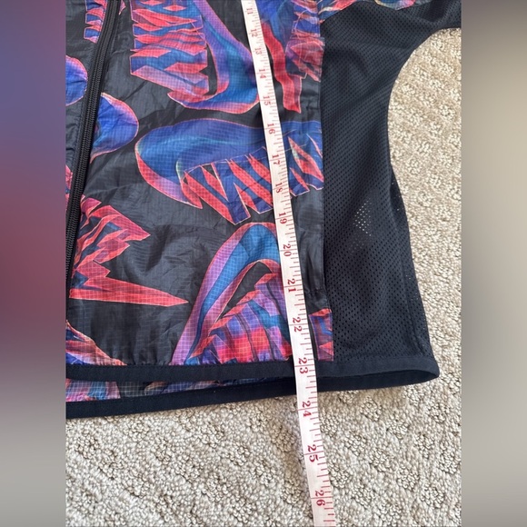 Nike Lightweight Windbreaker Jacket Size L Black Purple Logo Print - Picture 10 of 10